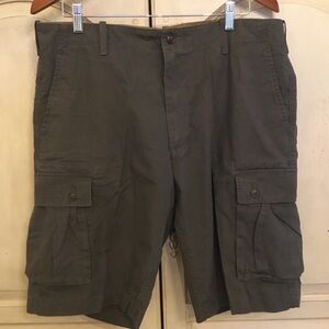 Dockers Men’s Green Cargo Shorts Size 36